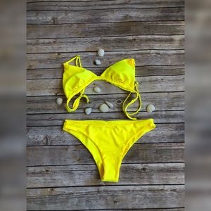 Yellow Neon bikini 🌼